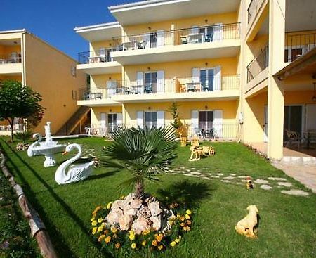 Alexios Apartments Пердика Екстериор снимка